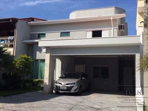 Casa de Condomínio à venda com 3 quartos, 258m² - Foto 1