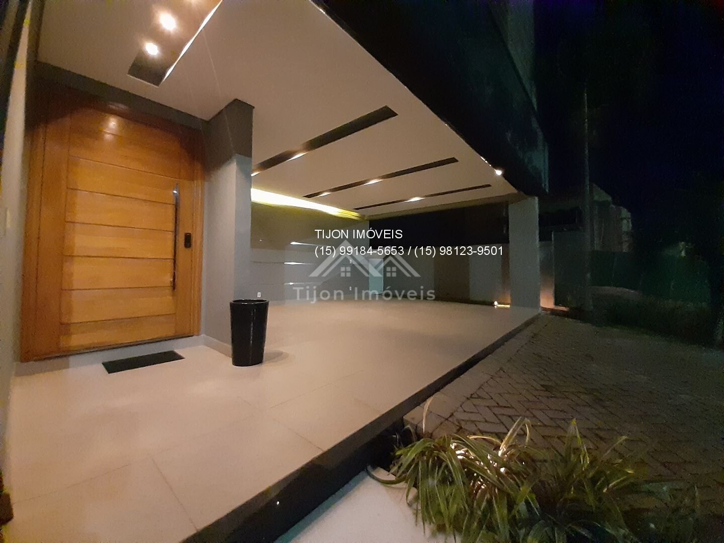 Casa de Condomínio à venda com 4 quartos, 400m² - Foto 2