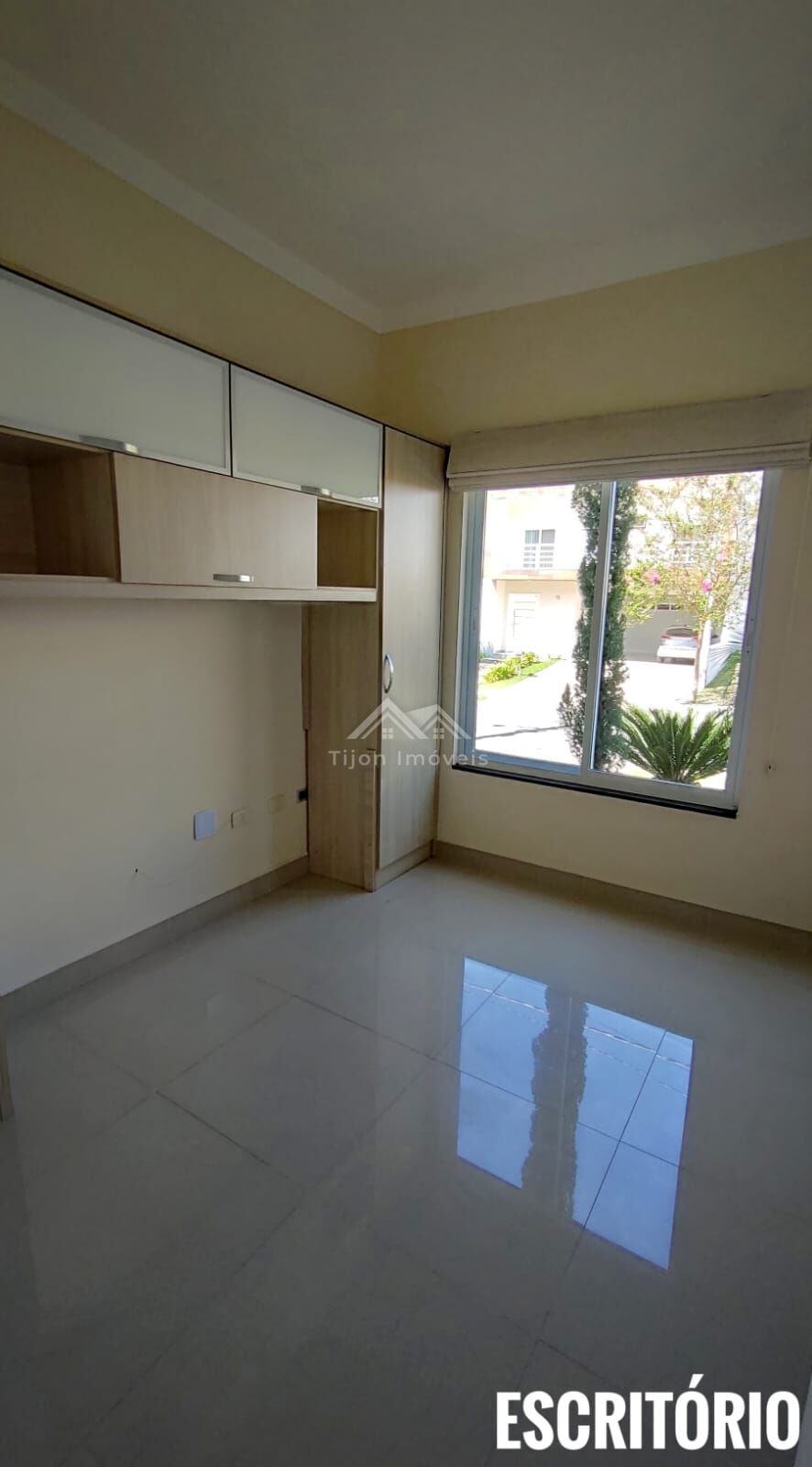 Casa para alugar com 4 quartos, 289m² - Foto 14