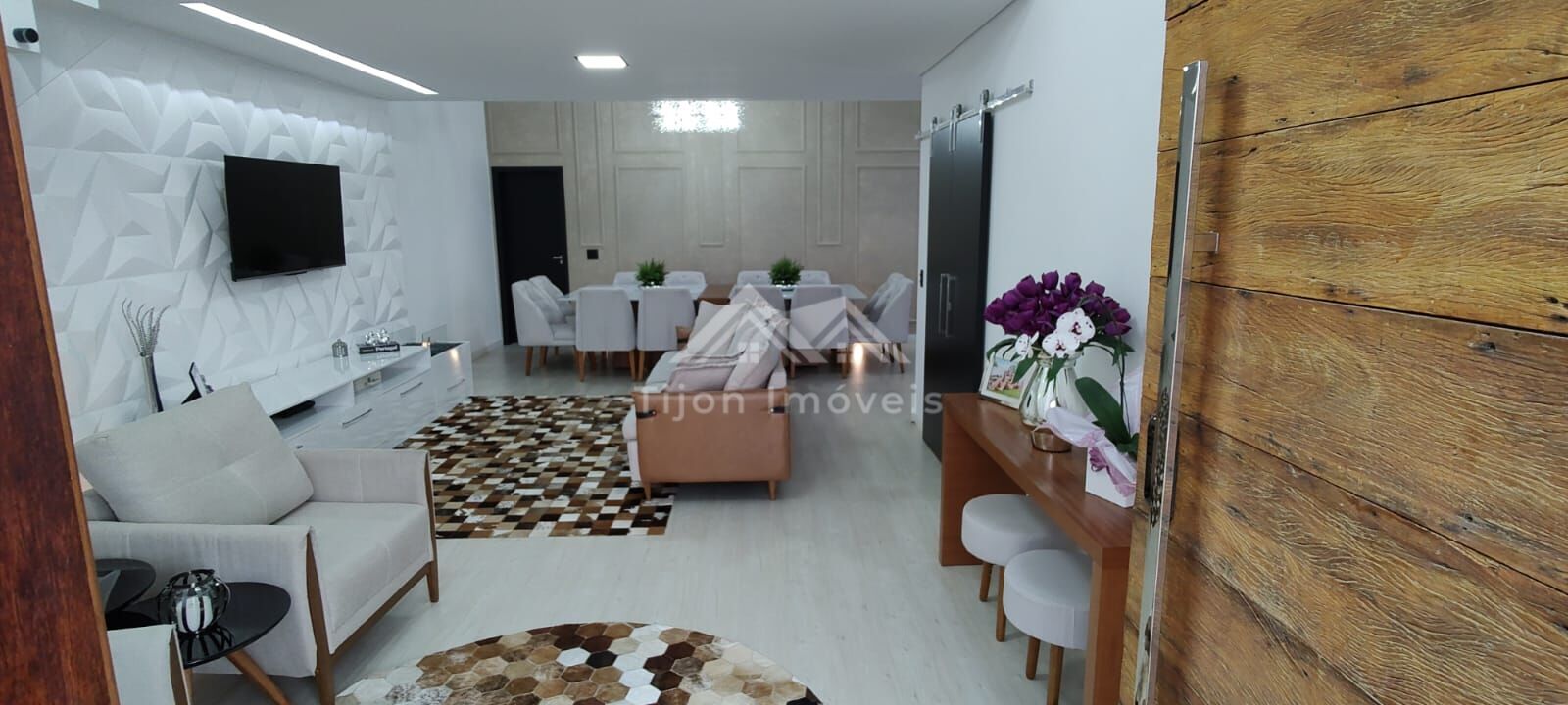 Casa à venda com 4 quartos, 260m² - Foto 4