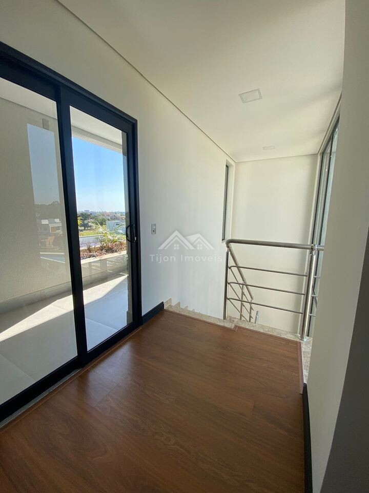 Casa à venda com 3 quartos, 338m² - Foto 3