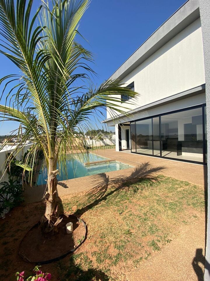 Casa à venda com 3 quartos, 338m² - Foto 18