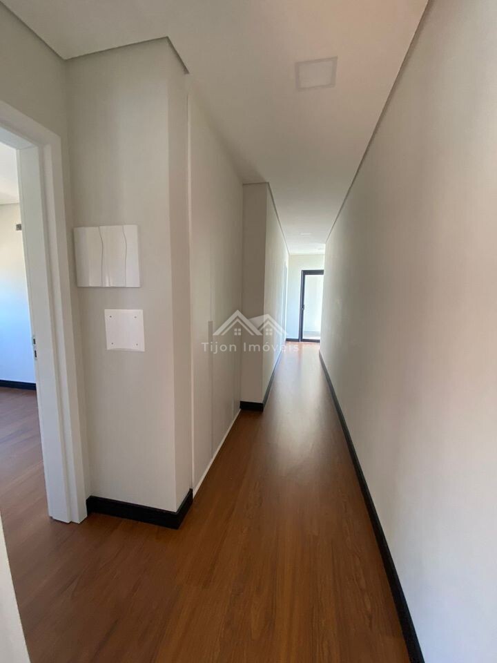 Casa à venda com 3 quartos, 338m² - Foto 6