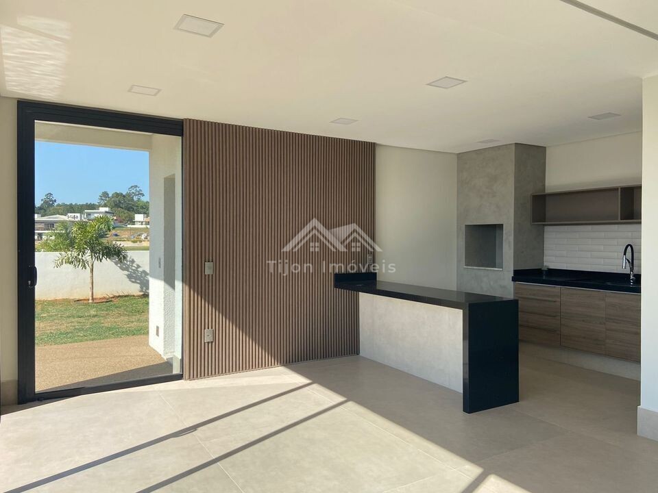 Casa à venda com 3 quartos, 338m² - Foto 10