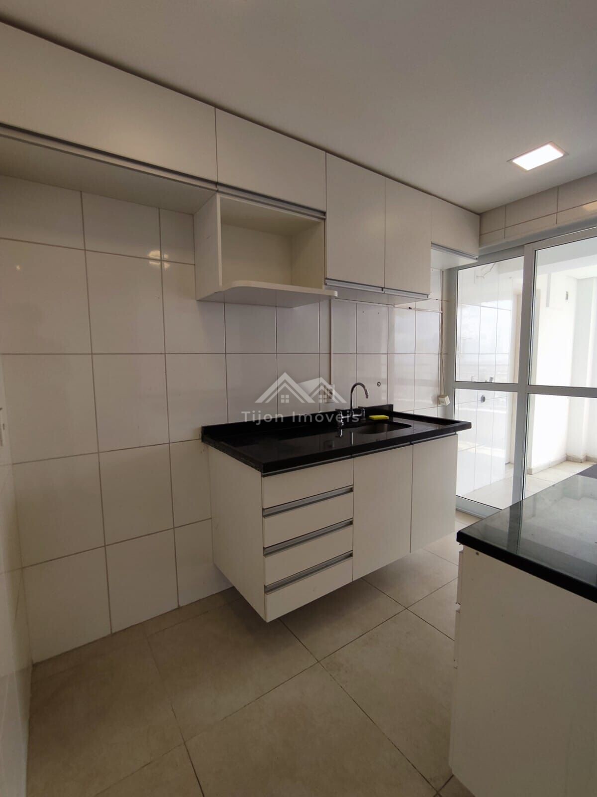 Apartamento à venda com 3 quartos, 80m² - Foto 7