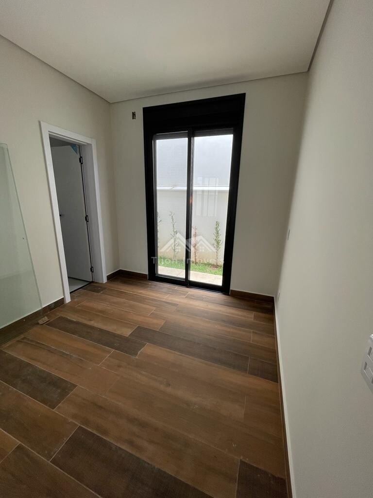 Casa à venda com 3 quartos, 200m² - Foto 8