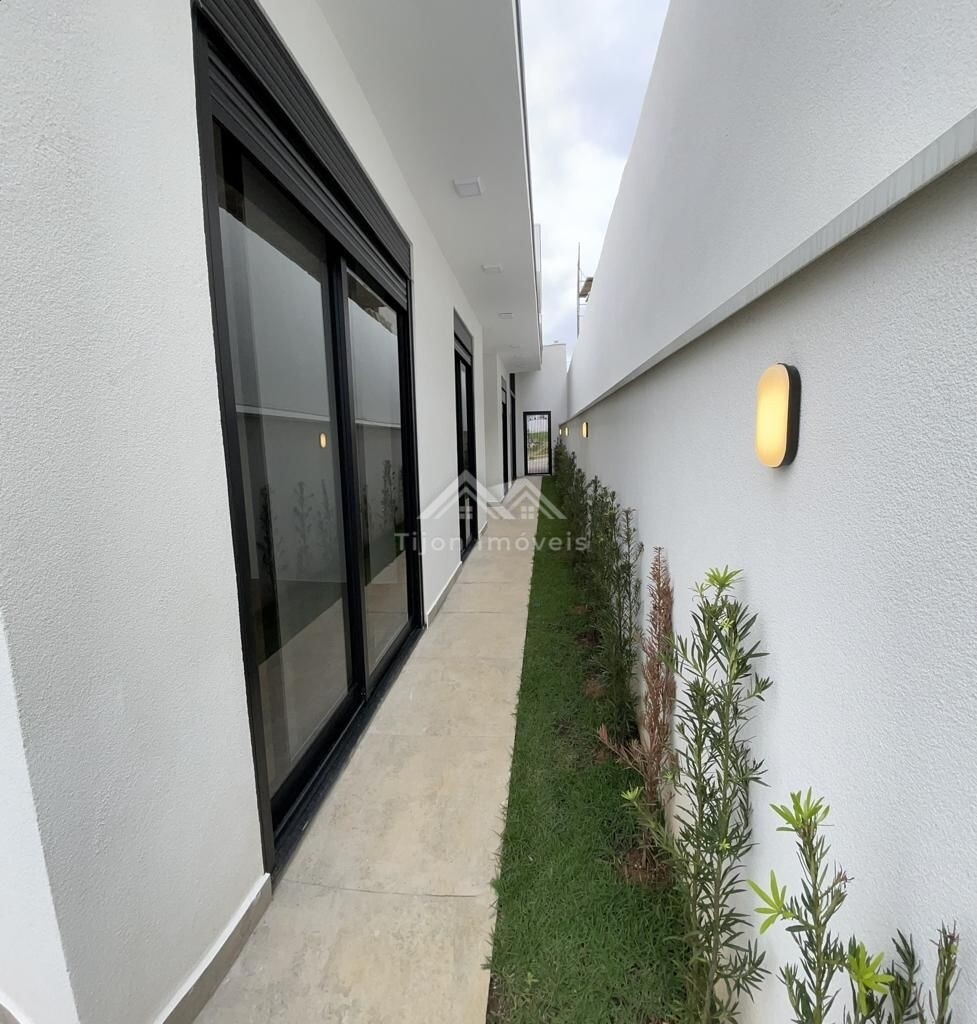 Casa à venda com 3 quartos, 200m² - Foto 14