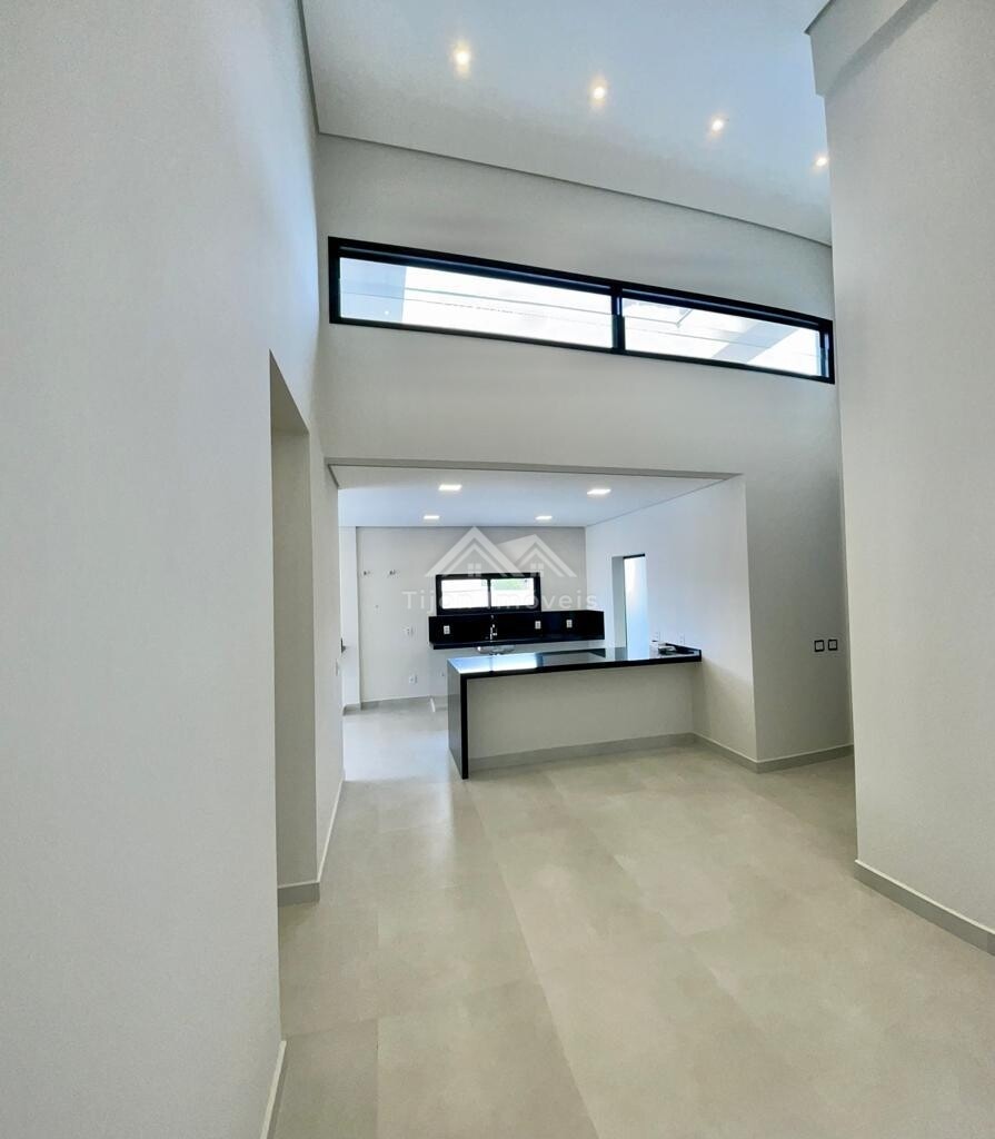 Casa à venda com 3 quartos, 200m² - Foto 2