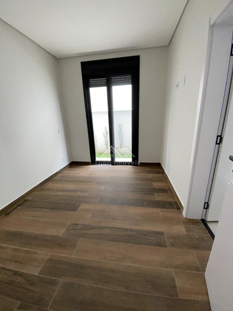 Casa à venda com 3 quartos, 200m² - Foto 6