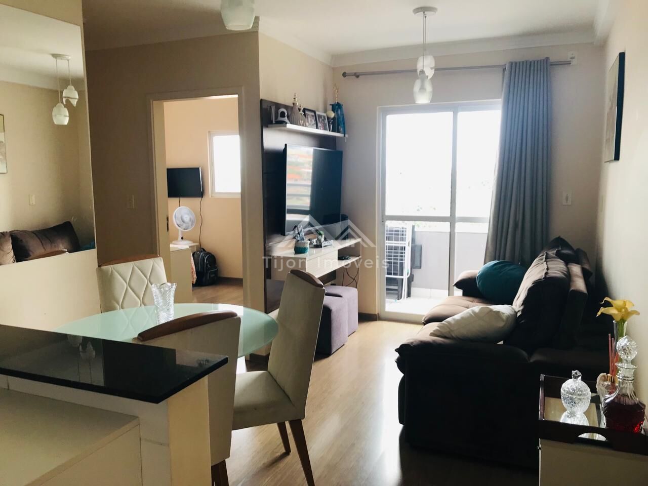 Apartamento à venda com 2 quartos, 57m² - Foto 2