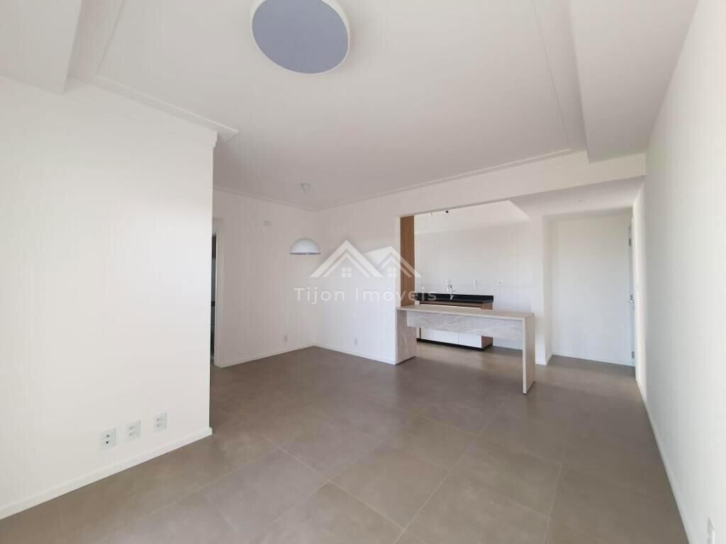 Apartamento à venda com 2 quartos, 73m² - Foto 2