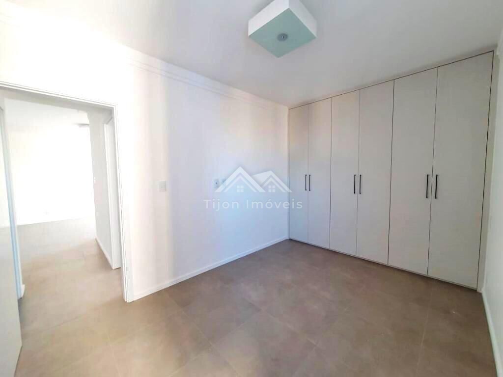 Apartamento à venda com 2 quartos, 73m² - Foto 5