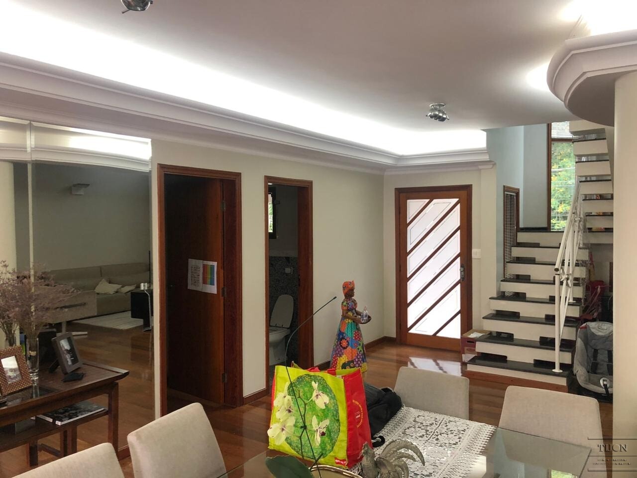 Casa de Condomínio à venda com 3 quartos, 300m² - Foto 8