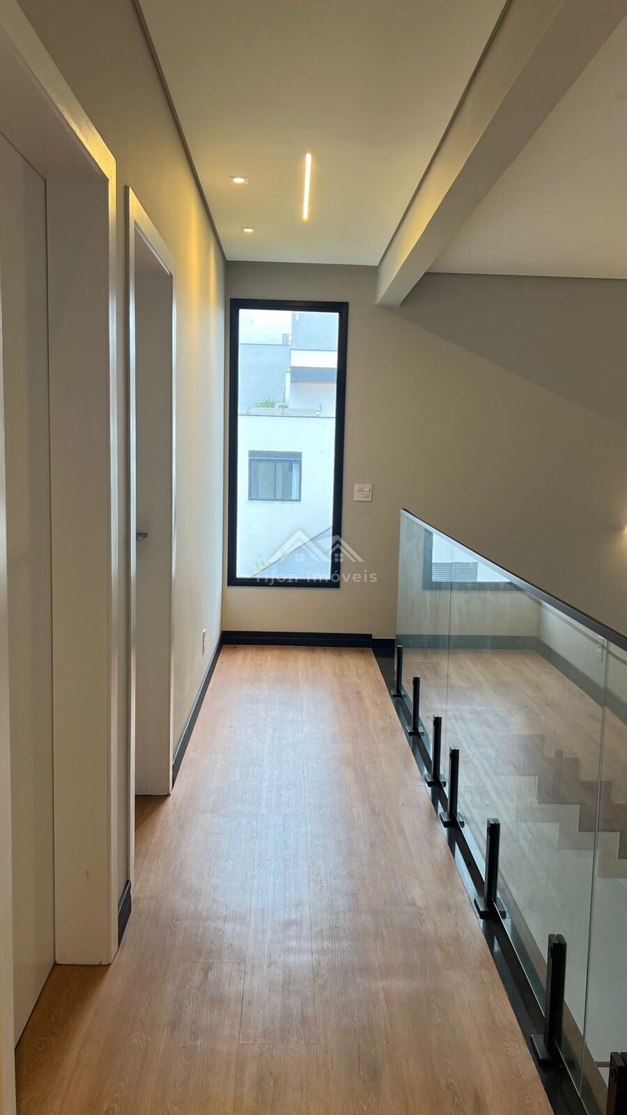 Casa à venda com 3 quartos, 303m² - Foto 7