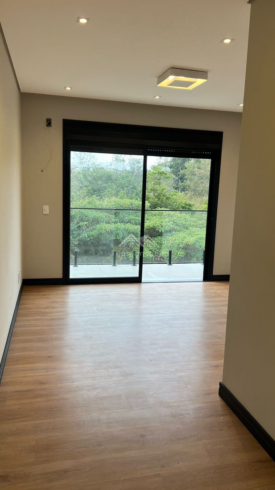 Casa à venda com 3 quartos, 303m² - Foto 9