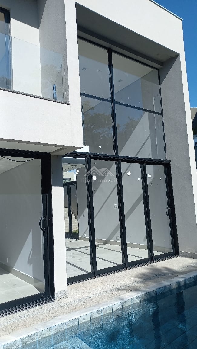 Casa à venda com 4 quartos, 340m² - Foto 18