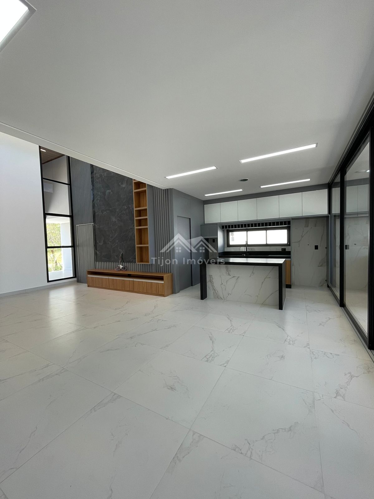 Casa à venda com 3 quartos, 271m² - Foto 6