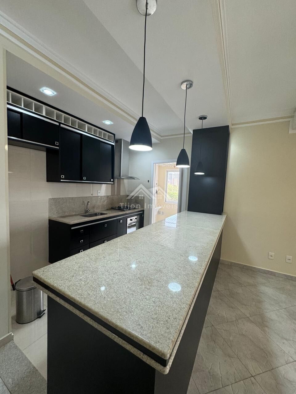 Apartamento para alugar com 3 quartos, 135m² - Foto 11