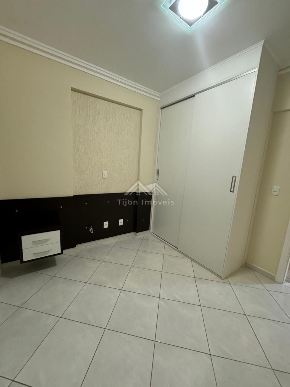 Apartamento para alugar com 3 quartos, 135m² - Foto 22