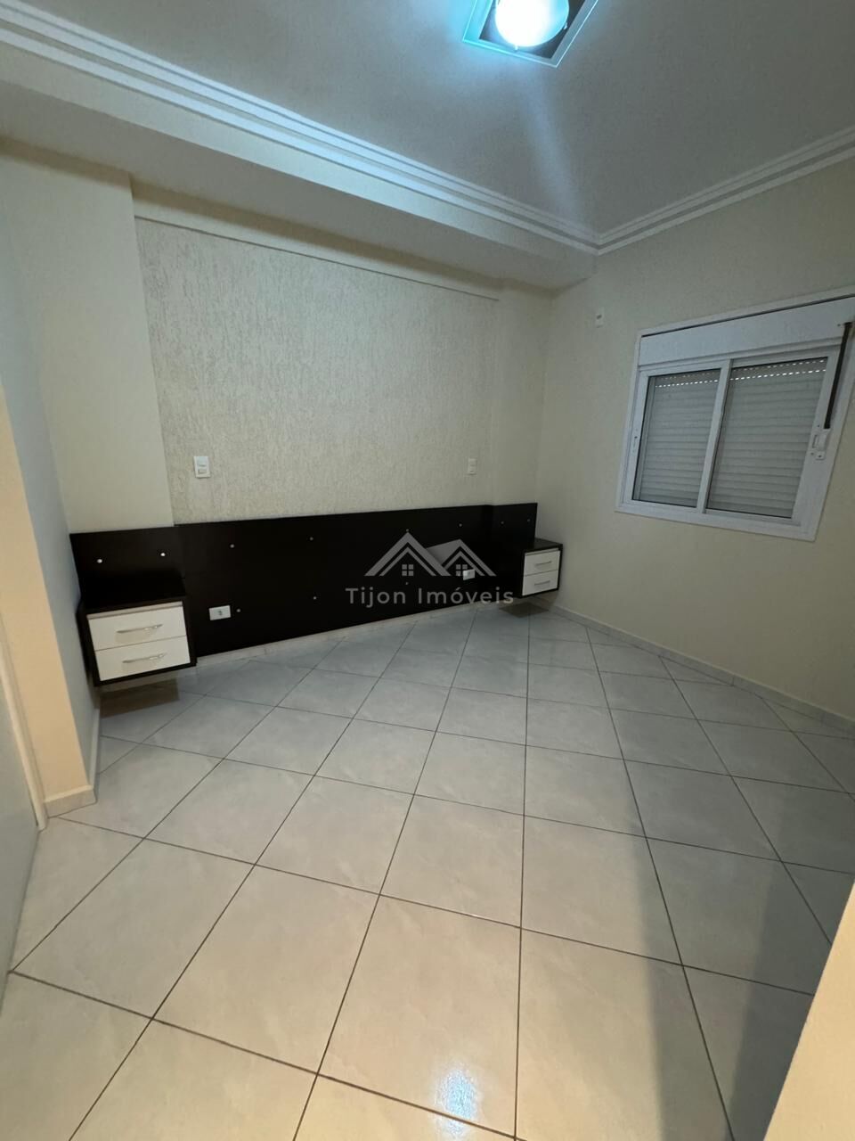 Apartamento para alugar com 3 quartos, 135m² - Foto 26