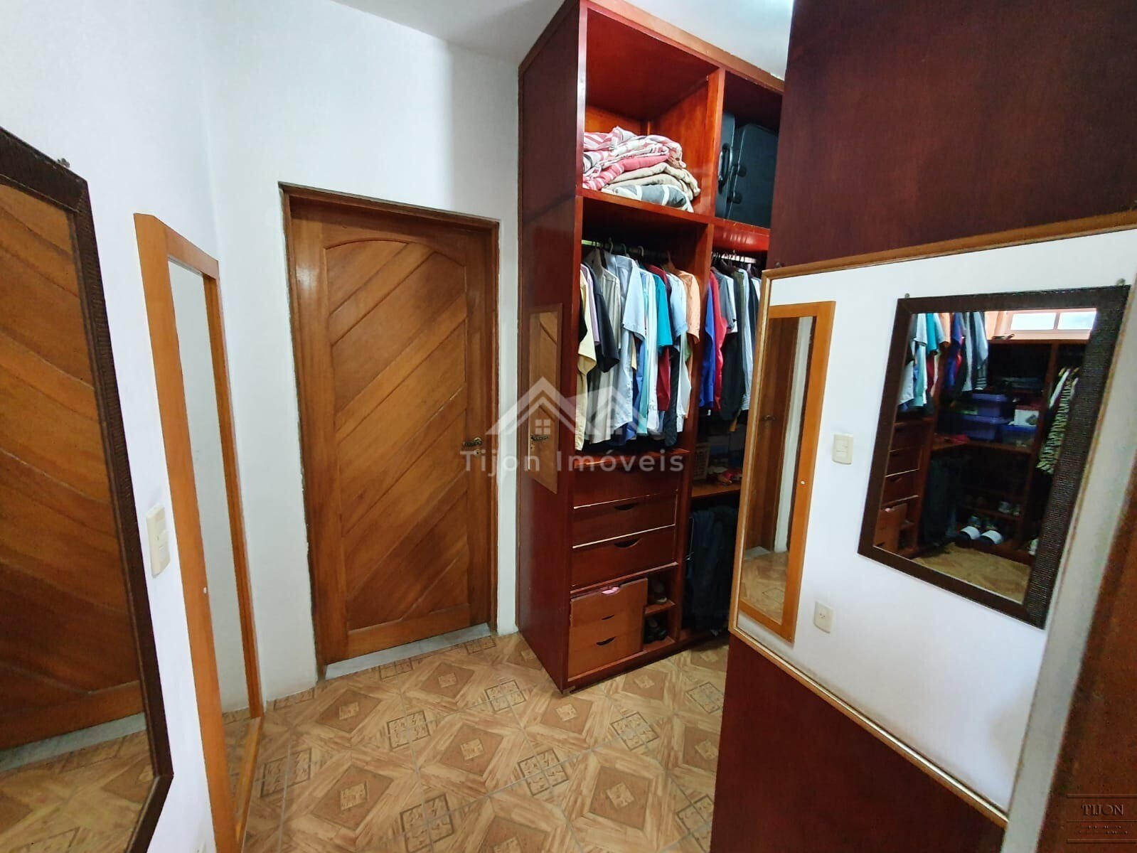 Casa de Condomínio à venda com 4 quartos, 242m² - Foto 27