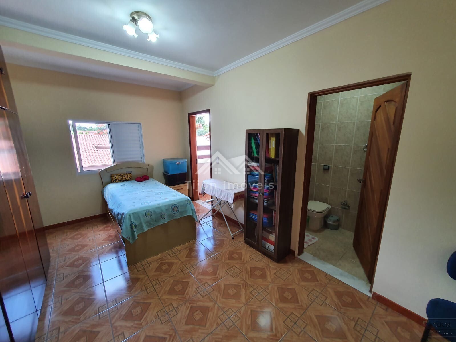 Casa de Condomínio à venda com 4 quartos, 242m² - Foto 47