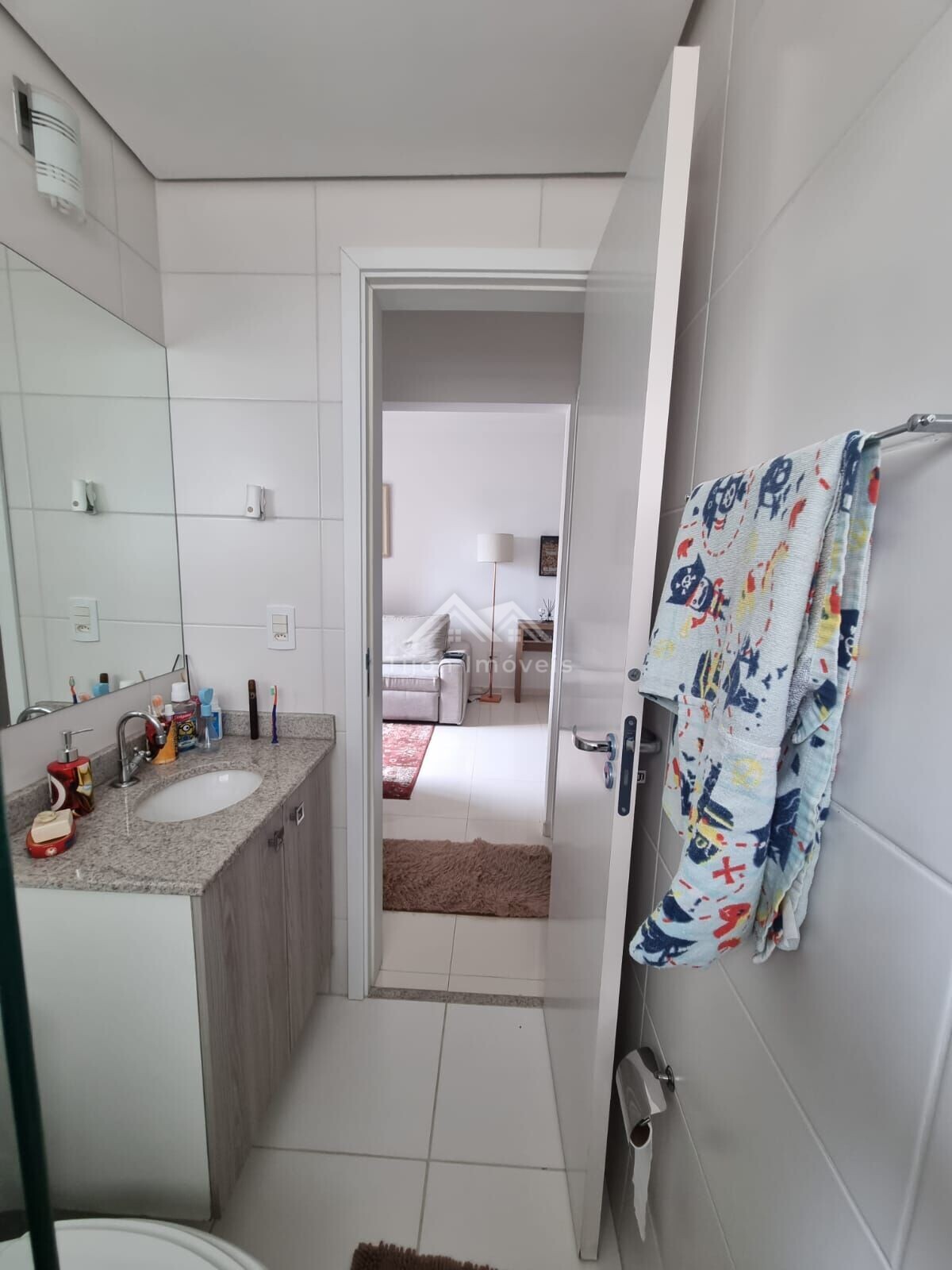 Apartamento à venda com 2 quartos, 60m² - Foto 17