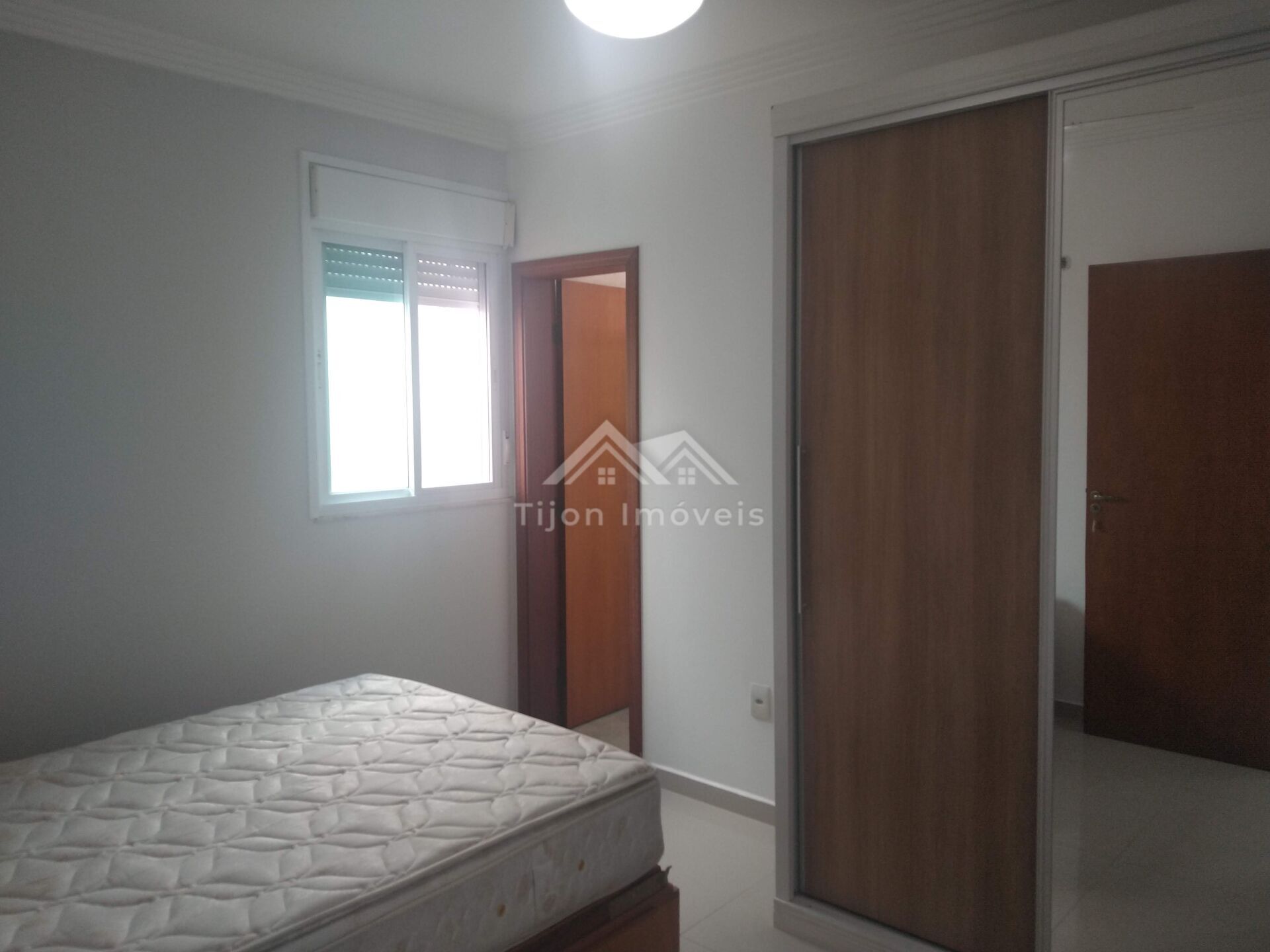 Casa de Condomínio para alugar com 4 quartos, 300m² - Foto 22