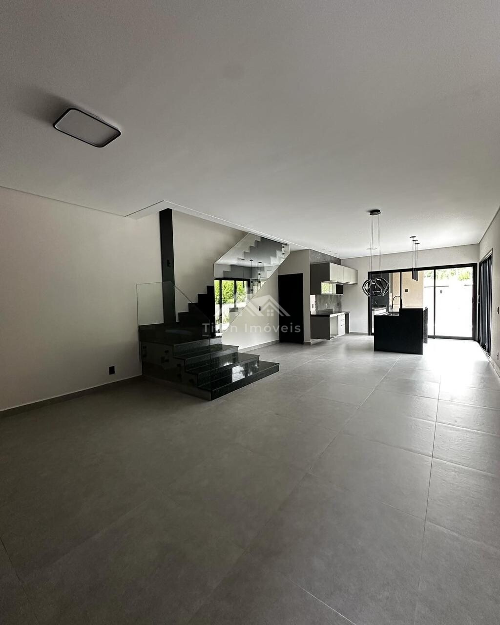 Casa à venda com 3 quartos, 225m² - Foto 9