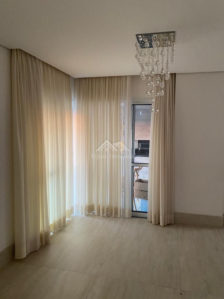 Apartamento à venda com 3 quartos, 170m² - Foto 1