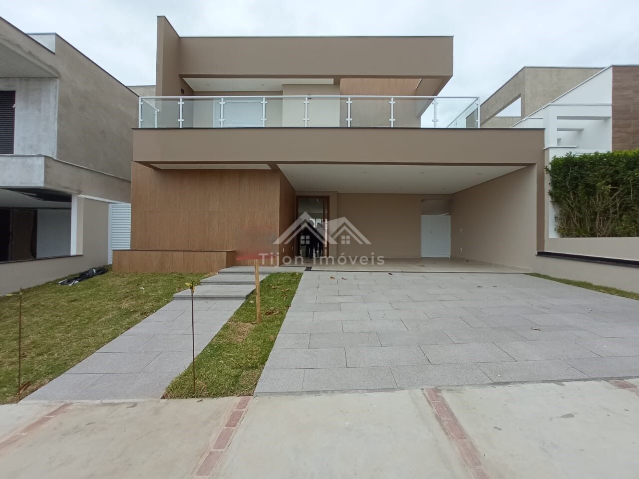 Casa à venda com 3 quartos, 251m² - Foto 3