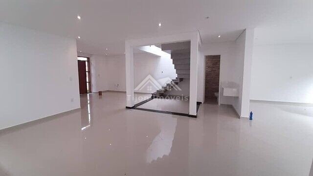 Casa de Condomínio à venda com 3 quartos, 262m² - Foto 3