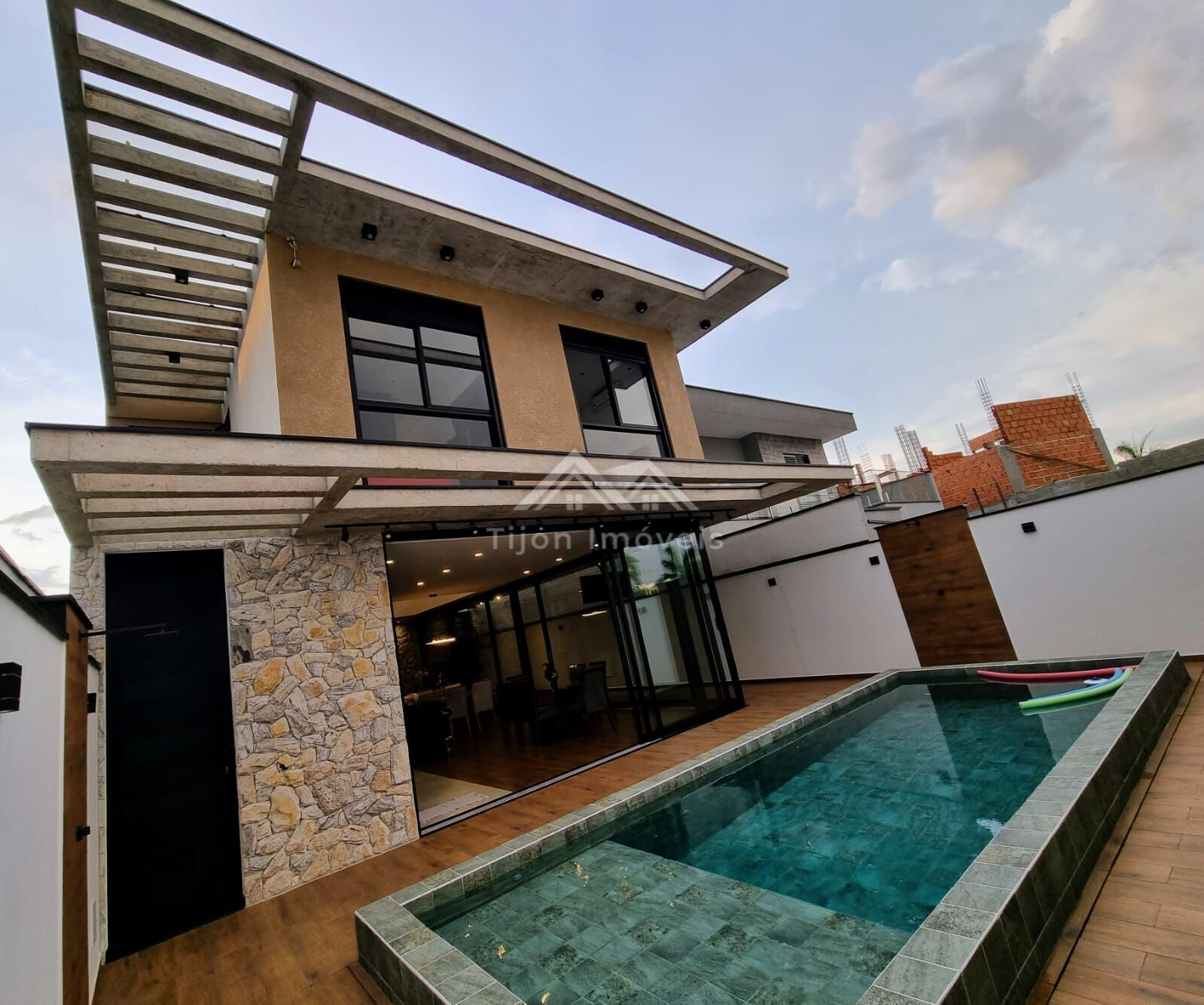 Casa de Condomínio à venda com 3 quartos, 270m² - Foto 26