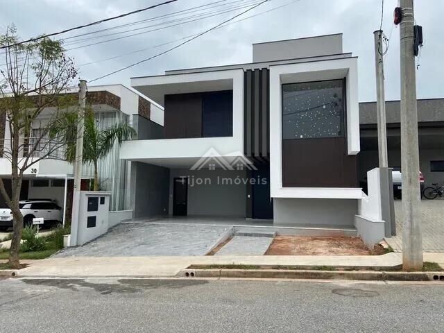 Casa à venda com 3 quartos, 232m² - Foto 2