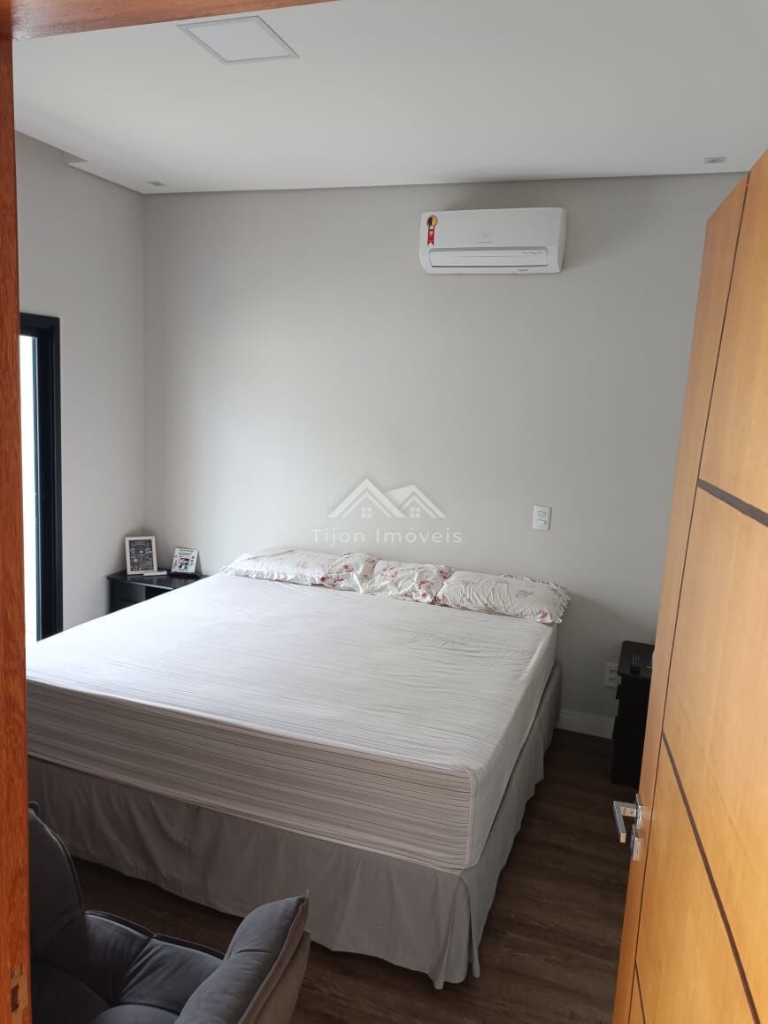 Sobrado à venda com 3 quartos, 211m² - Foto 11