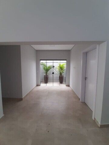 Casa à venda com 3 quartos, 225m² - Foto 8