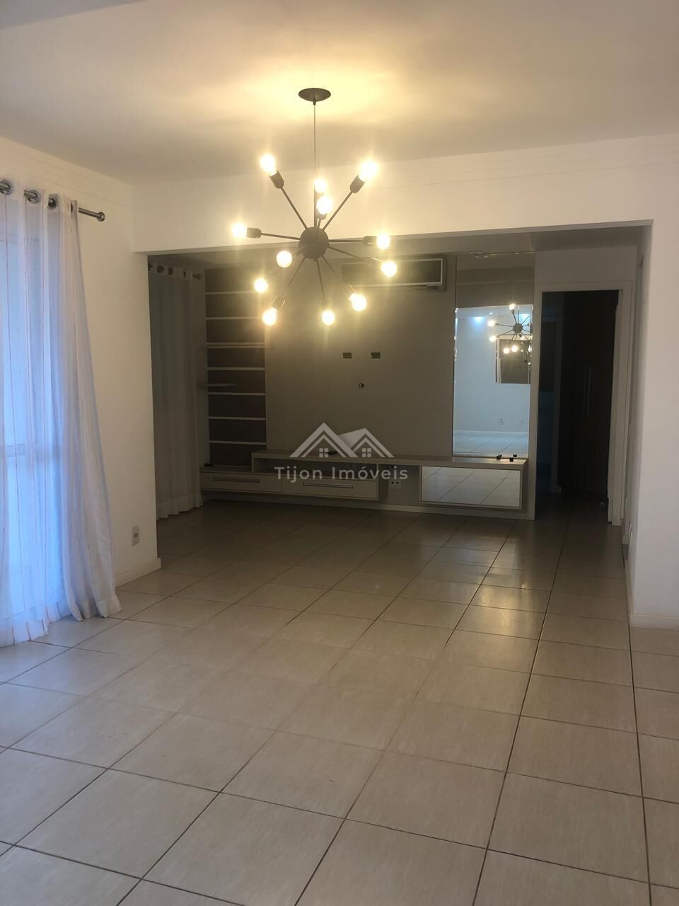 Apartamento à venda com 3 quartos, 97m² - Foto 4