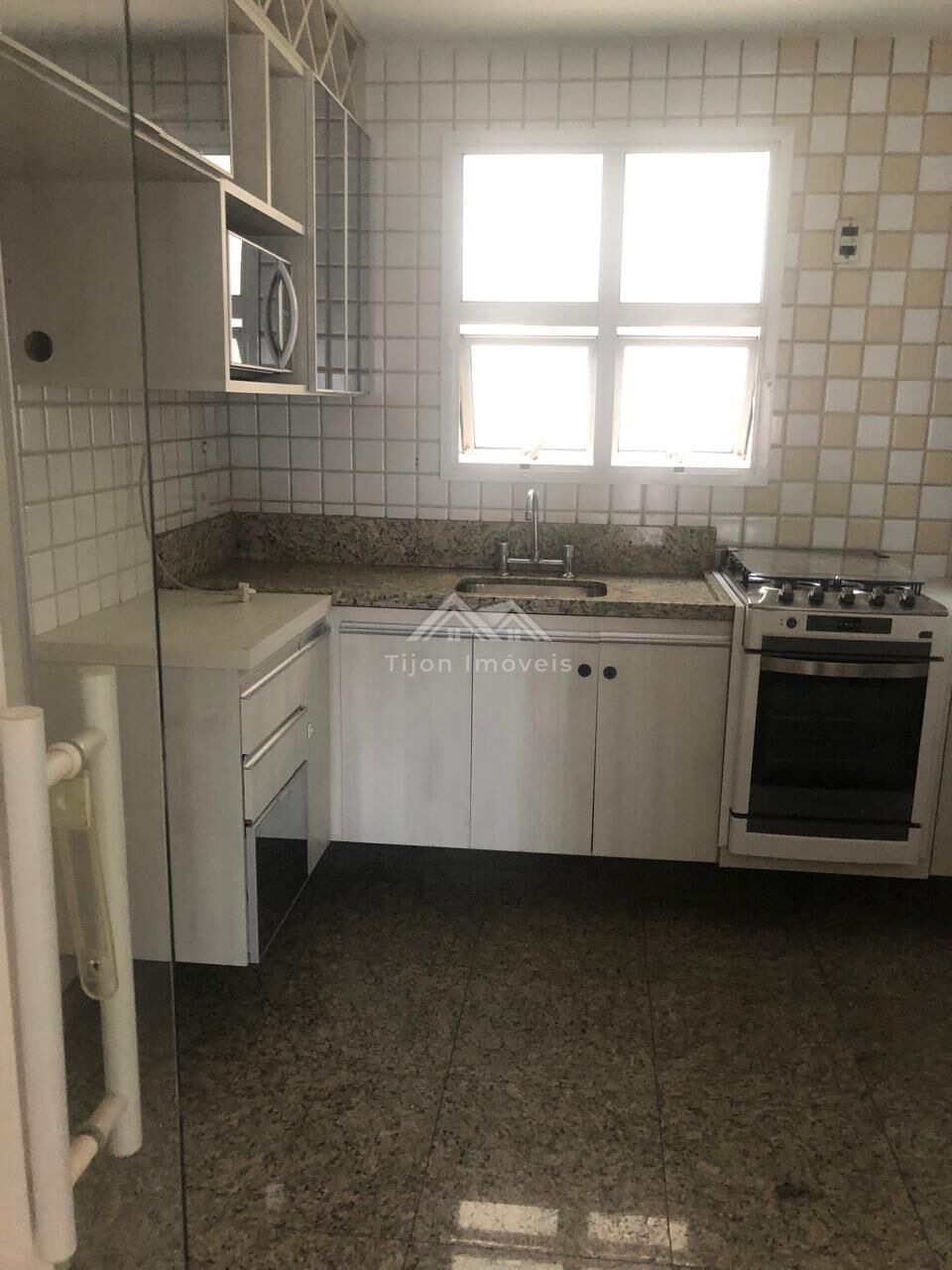 Apartamento à venda com 3 quartos, 97m² - Foto 6