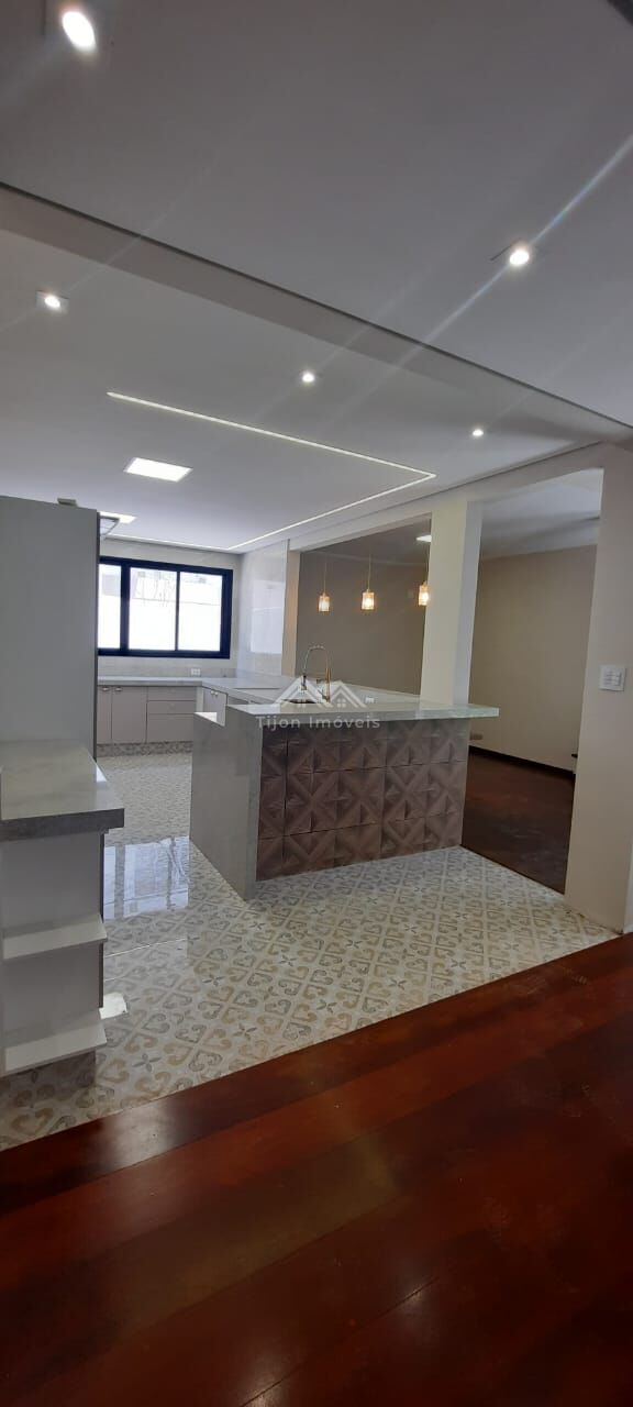 Sobrado à venda com 5 quartos, 504m² - Foto 37