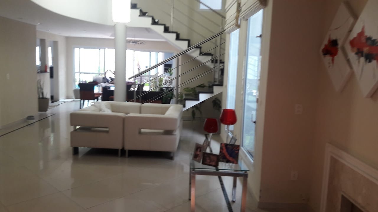 Casa de Condomínio à venda com 4 quartos, 400m² - Foto 11