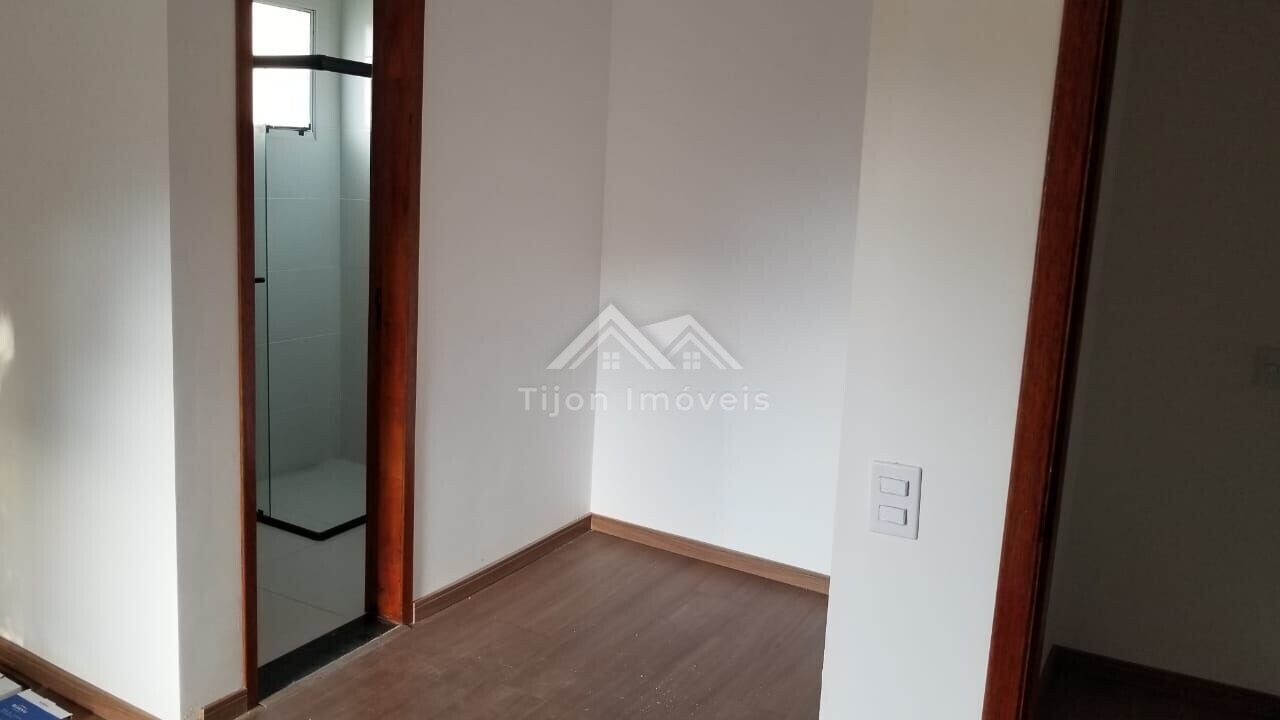 Casa à venda com 2 quartos, 80m² - Foto 13