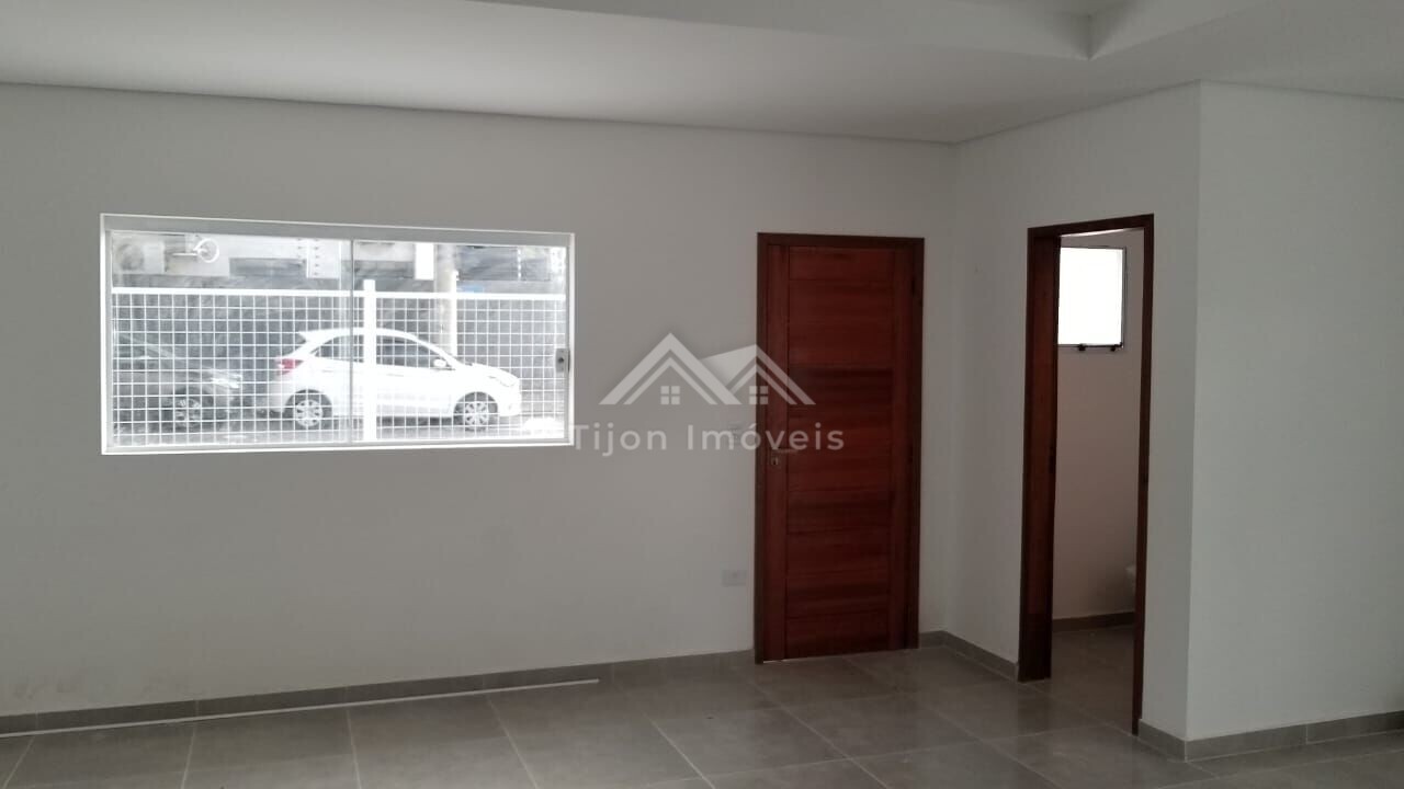 Casa à venda com 2 quartos, 80m² - Foto 1