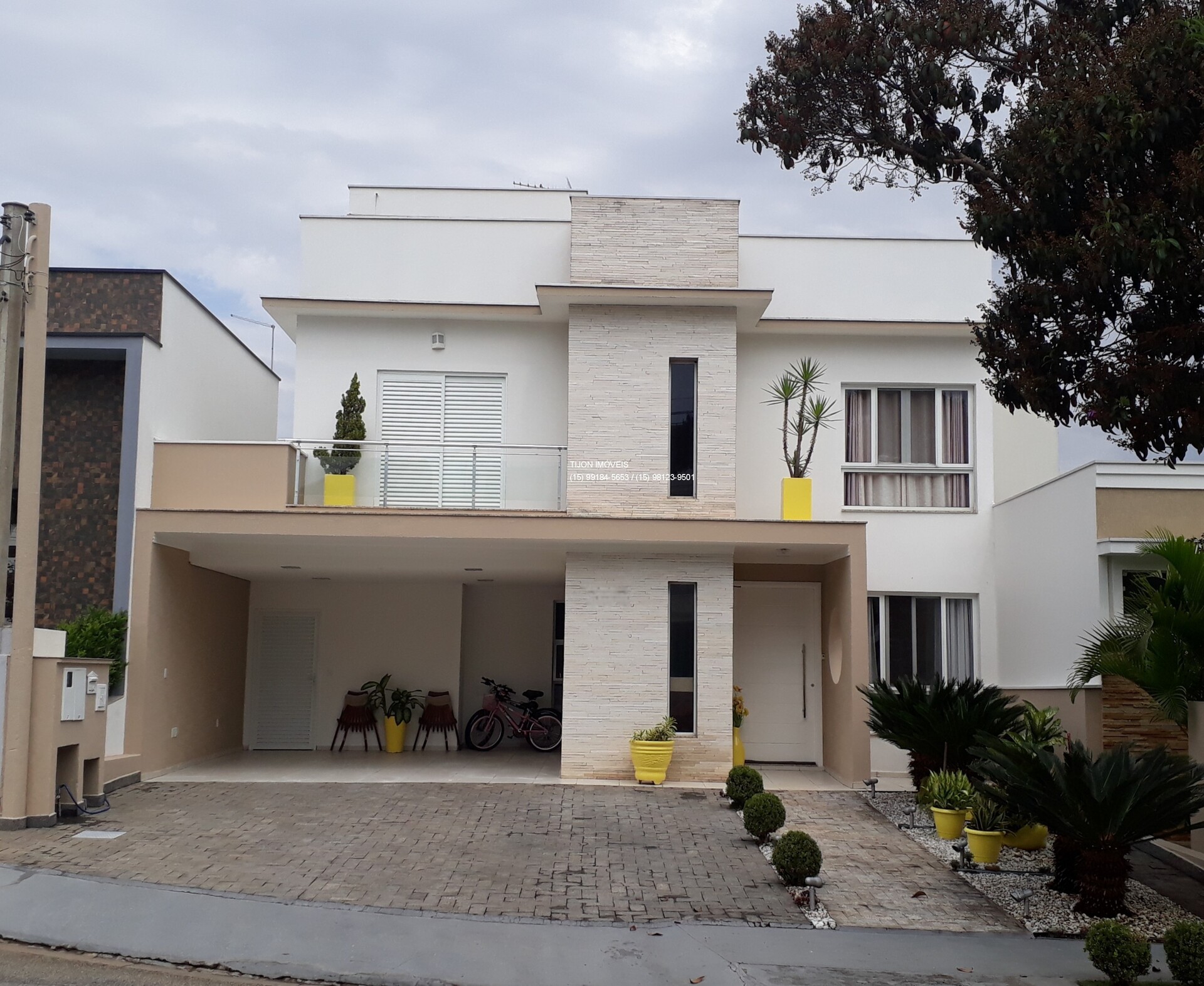 Casa de Condomínio à venda com 3 quartos, 265m² - Foto 1