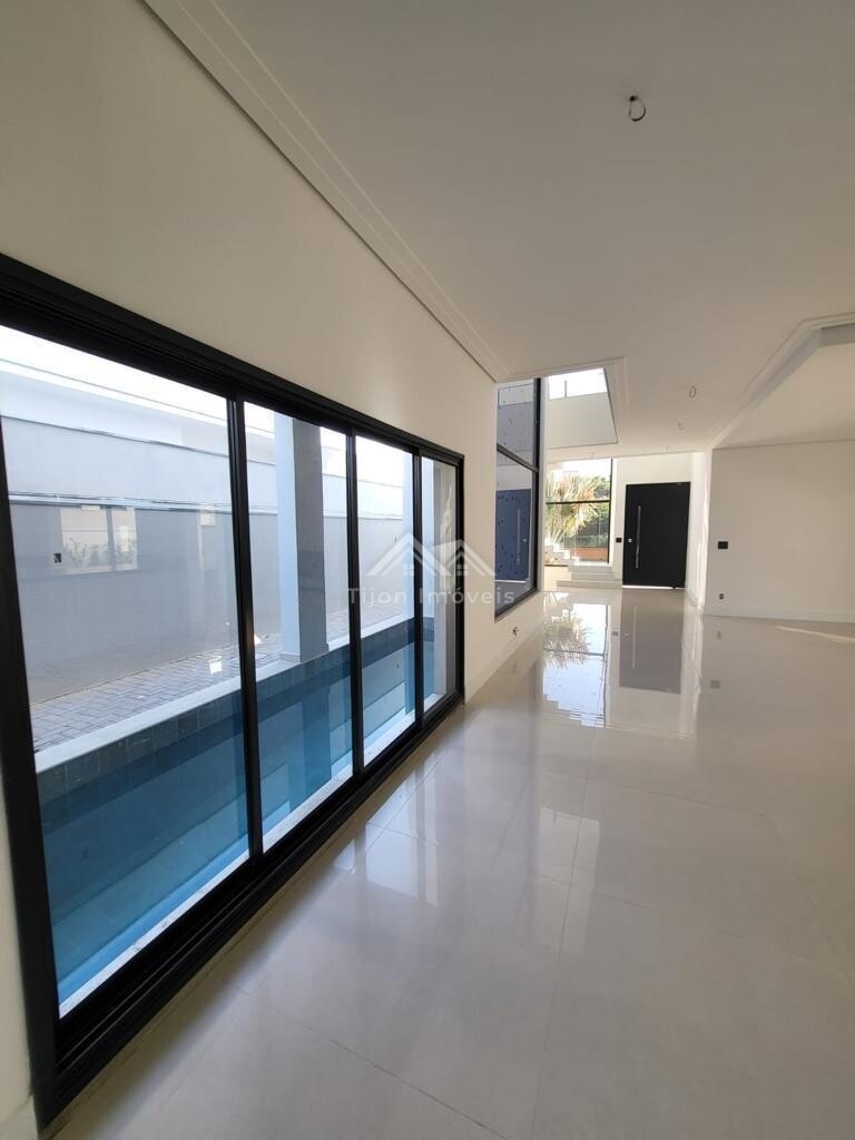 Casa à venda com 4 quartos, 416m² - Foto 4