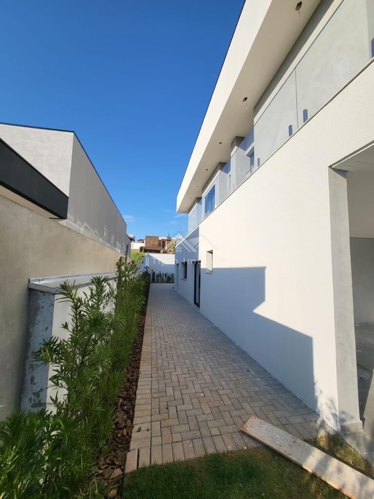 Casa à venda com 4 quartos, 416m² - Foto 15