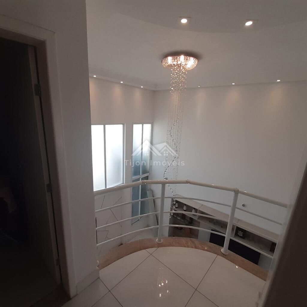 Casa de Condomínio à venda com 3 quartos, 235m² - Foto 6