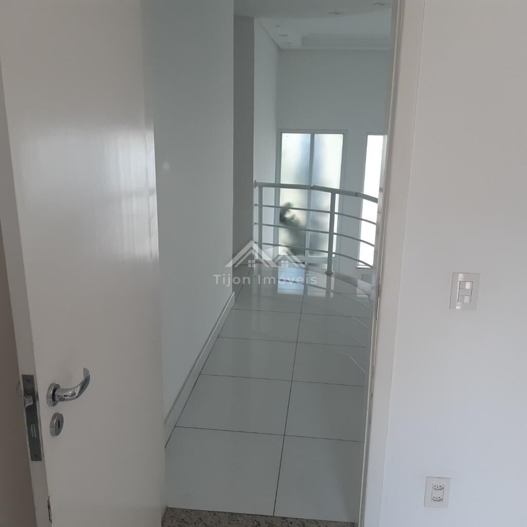 Casa de Condomínio à venda com 3 quartos, 235m² - Foto 10