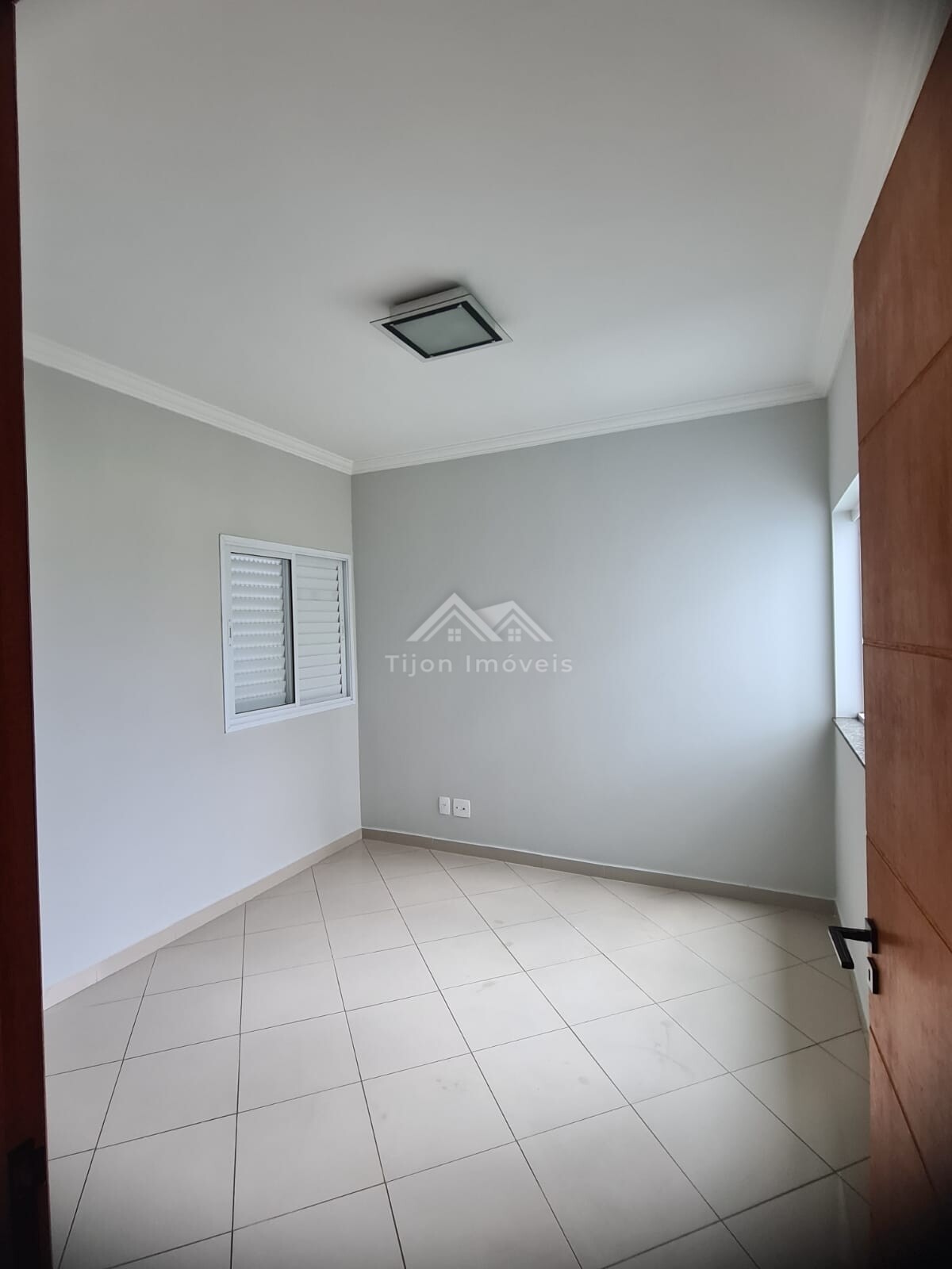 Casa à venda com 3 quartos, 221m² - Foto 8