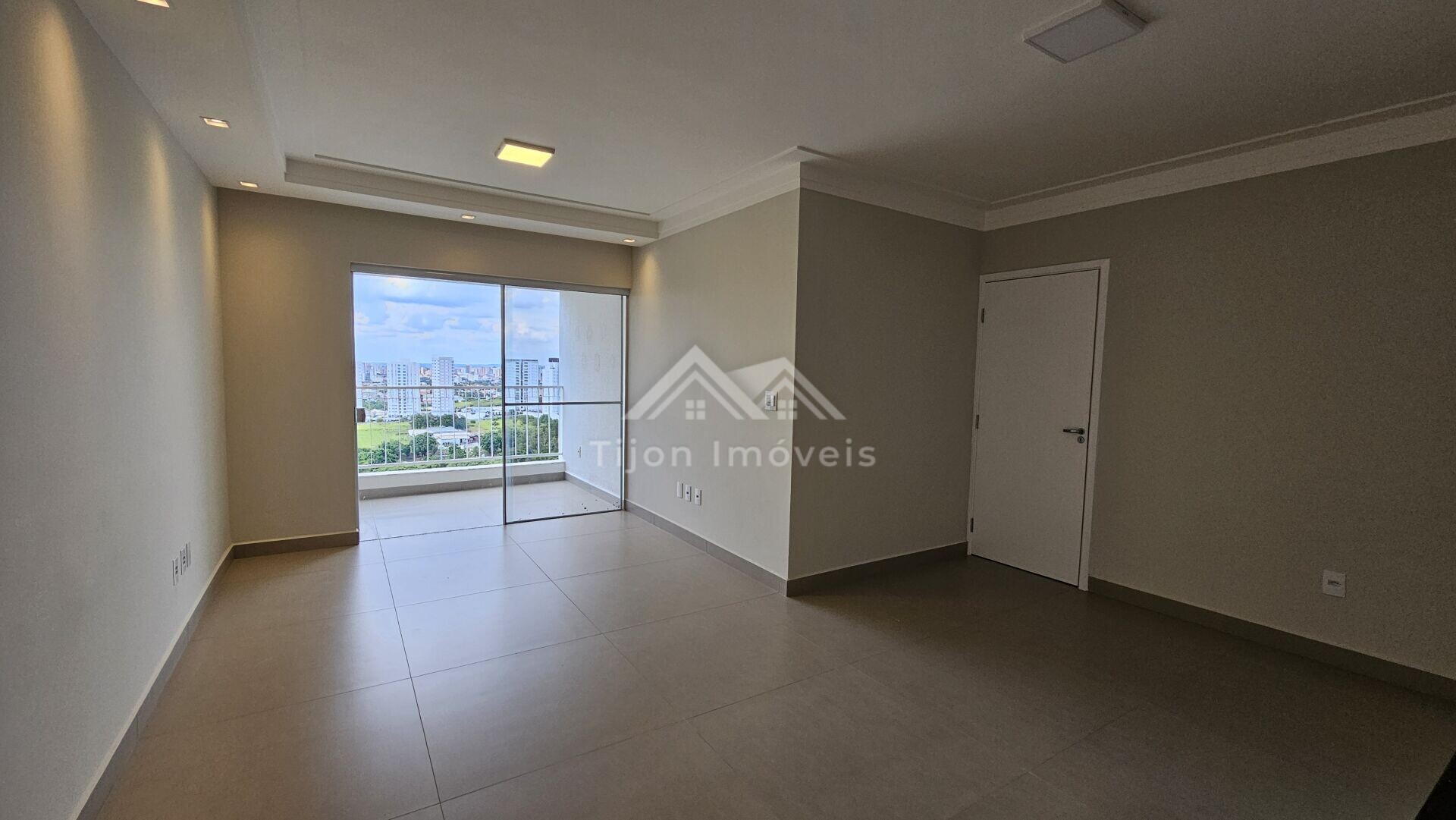 Apartamento à venda com 3 quartos, 90m² - Foto 4