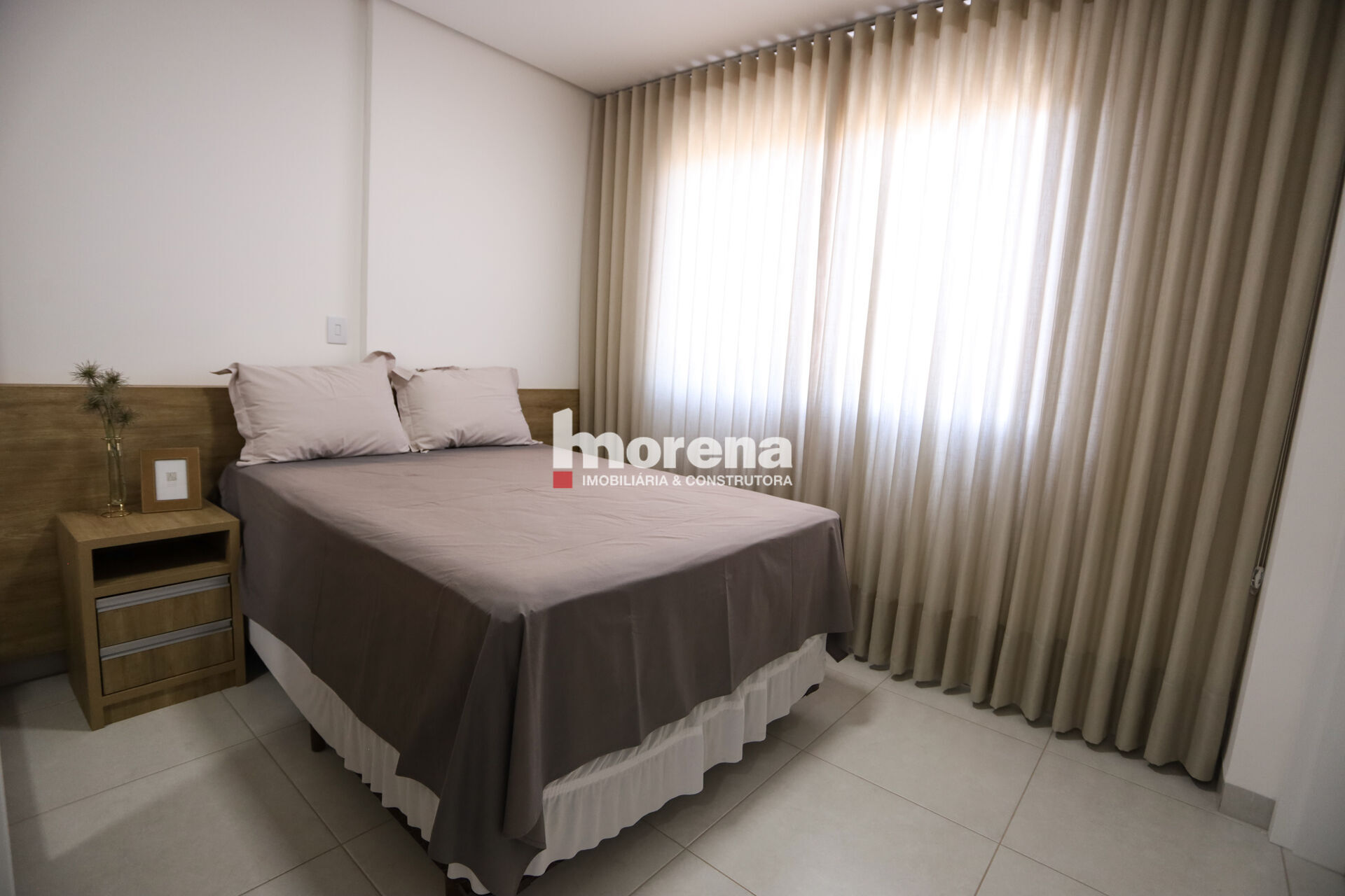 Quarto do apartamento mobiliado